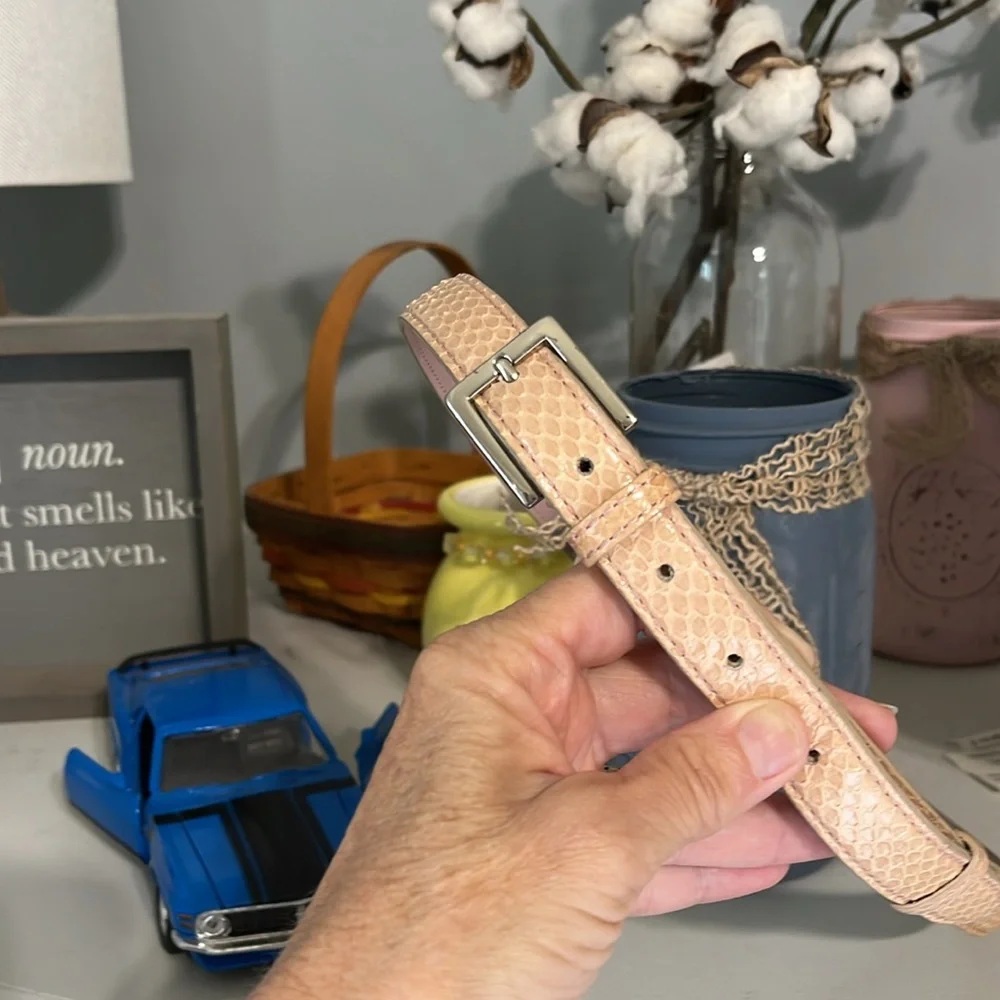Amanda Smith Beige Textured Belt